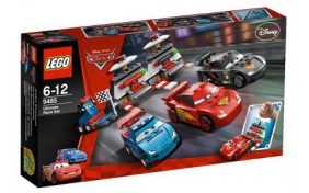 Крутой гоночный набор Lego Cars 2